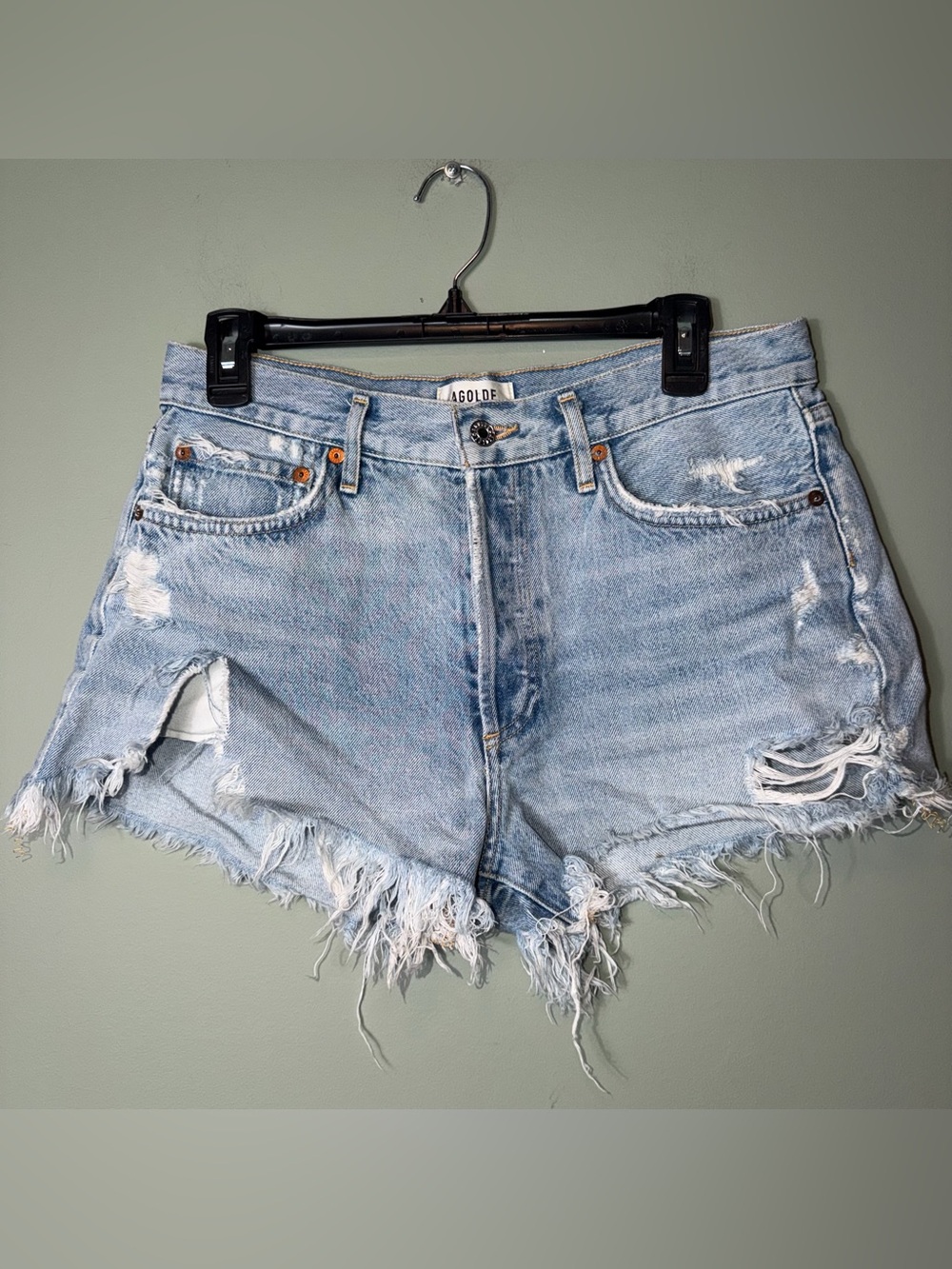 Agolde Women’s Light Wash Distressed Denim Cutoff Parker Shorts A026-811 Size 28